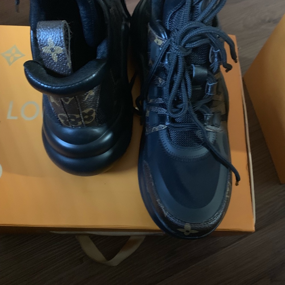 Lv archlight sneaker